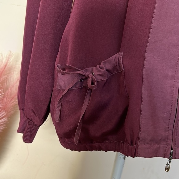 St. John • silk bomber jacket with full zip front - Picture 6 of 11